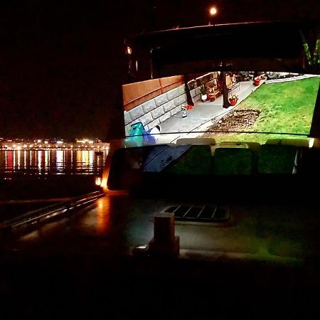 Homeboat-Bateau Hotel Ginevra Esterno foto