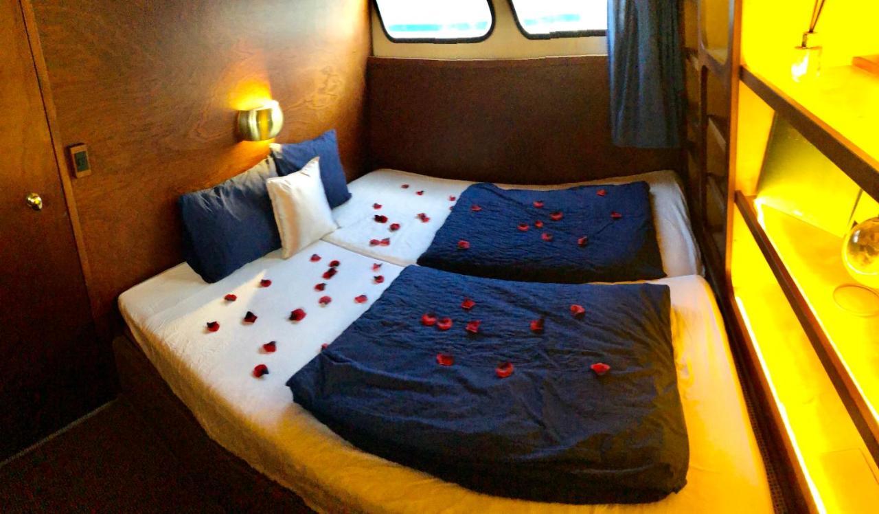 Homeboat-Bateau Hotel Ginevra Esterno foto
